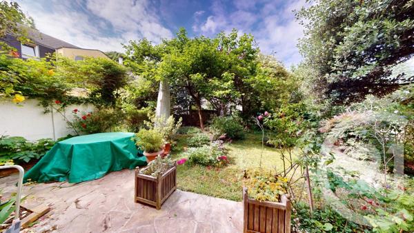 Maison à vendre  6 pièces - 115 m 2   VITRY SUR SEINE  - 94