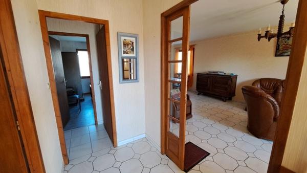 Maison à vendre |  Saint-Médard-de-Guizières |  4 pièces | 99 m²