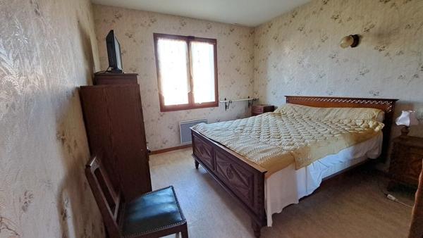 Maison à vendre |  Saint-Médard-de-Guizières |  4 pièces | 99 m²