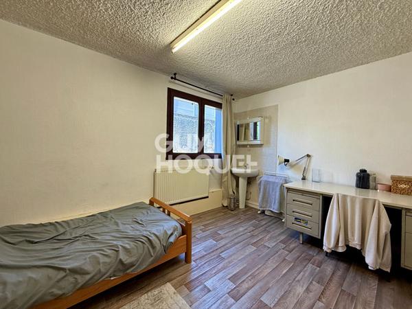 Maison 258 m² sur terrain 13,7 ares