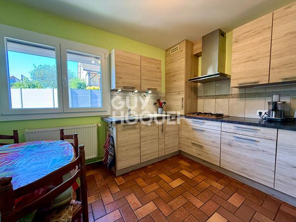 Maison 258 m² sur terrain 13,7 ares