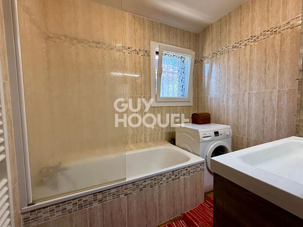 Maison 258 m² sur terrain 13,7 ares