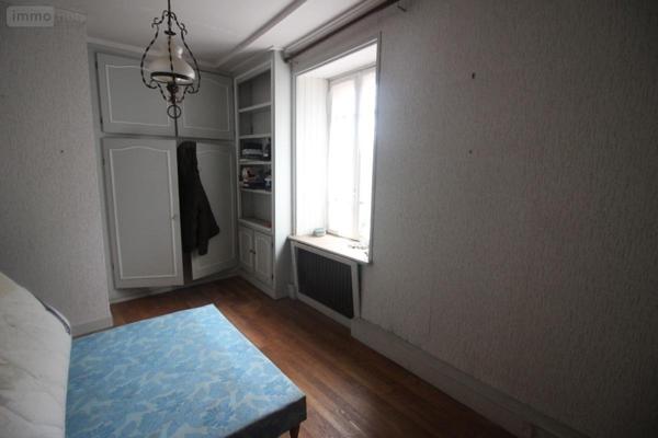 Immeuble à vendre à Rostrenen dans les Côtes-d'Armor (22110), ref : 56087-318