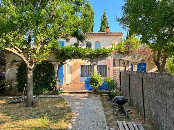 Châteaurenard (13160) Villa 130 m2 sur terrain de 455 m2 proche centre au calme