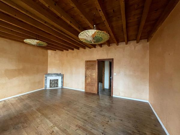 Charmante maison de village avec local commercial 4 pièce(s) 184 m2