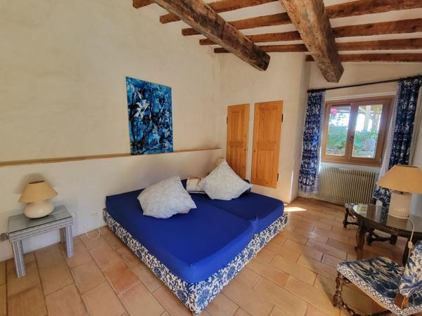 Magnifique propriété au calme absolu