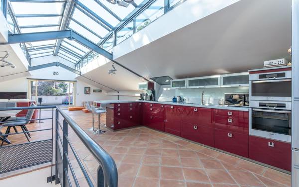 Appartement à vendre    5 pièces • 162 m2 Nogent-sur-Marne