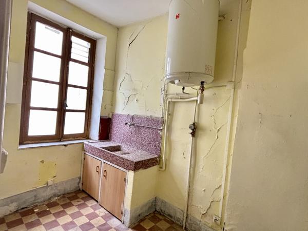 IMMEUBLE A FORT POTENTIEL – SPÉCIAL INVESTISSEUR –A RENOVER ENTIEREMENT - Castelnaudary (11400)