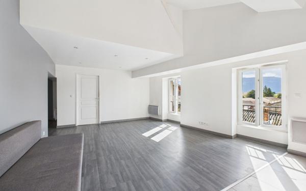 Appartement à louer    3 pièces •  Saint-Marcellin