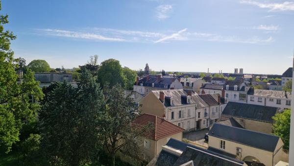 T2 dans résidence sécurisée à Châtellerault entre la Mairie et la gare !