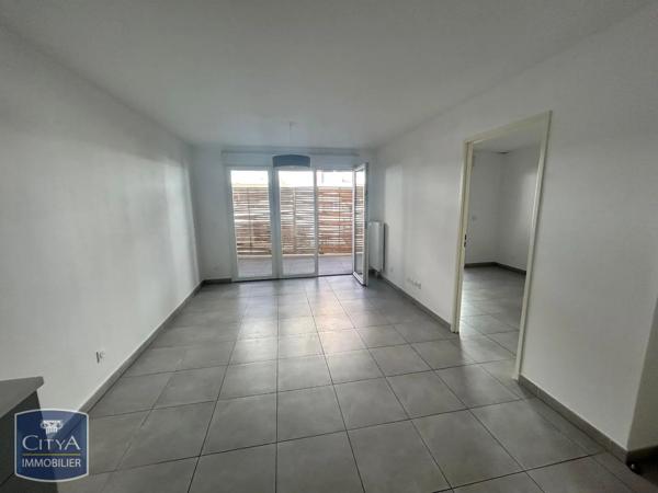 Appartement à louer 2 pièces 37.22m² Istres (13800)