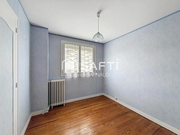 Maison de 88 m² avec garage et jardin – Quartier résidentiel