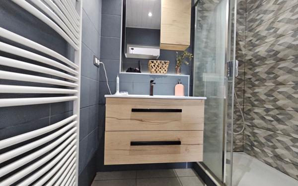 Appartement à vendre    2 pièces • 67,15 m2 Saint-Étienne