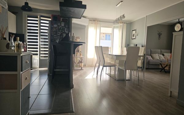 Appartement à vendre    2 pièces • 67,15 m2 Saint-Étienne