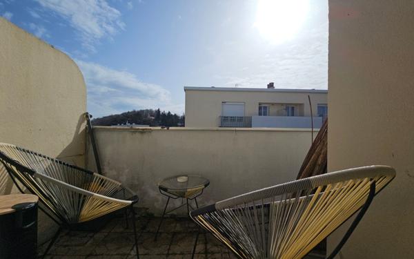 Appartement à vendre    2 pièces • 67,15 m2 Saint-Étienne