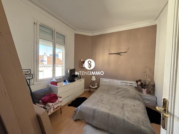 Immeuble 8 pièces - 190m² - Bordeaux - Saint Genes 630 000 € f t