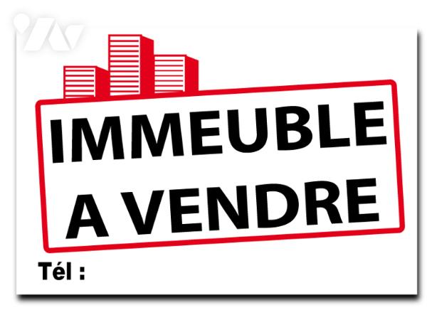 A VENDRE IMMEUBLE DE RAPPORT A BARENTIN LOCAL COMMERCIAL + DEUX APPARTEMENTS.