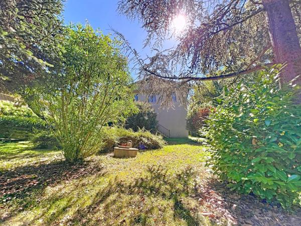 Maison T5 – 170 m² avec parc arboré de 1700 m²