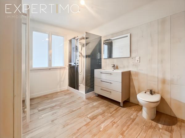 Sainte-Geneviève-des-Bois (91700) Maison offrant multiples possibilités,Idéale grande famille, besoin d’espace ou activité professionnelle