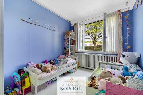 Maison
                                                                                                                                                                                                                                                                                                                        3 pièce(s)                                                                                                                                                                                                          2 chambre(s)                                                                                                                                                                                                          69  m²