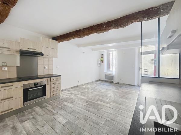 Location maison 3 pièces 76 m² Lambesc