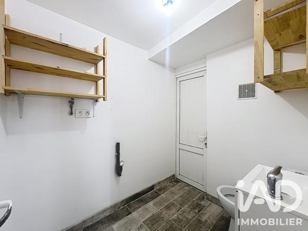 Location maison 3 pièces 76 m² Lambesc