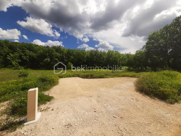 Terrain de 800 m²