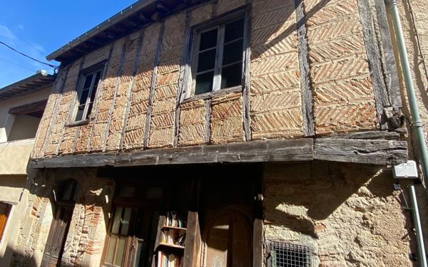 Maison à vendre    2 pièces •  Lautrec