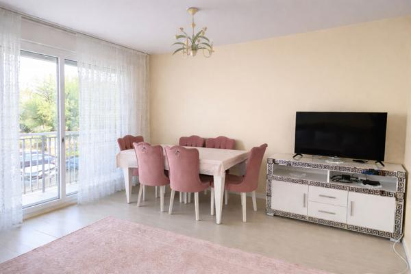 Idéal investisseur - Appartement de type F4 - Melun