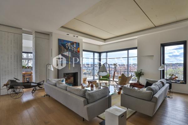 PAULA – COLLINE DE BORDAGAIN – VUE EPOUSTOUFLANTE ET PISCINE – 10 PERSONNES, CIBOURE