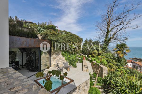 PAULA – COLLINE DE BORDAGAIN – VUE EPOUSTOUFLANTE ET PISCINE – 10 PERSONNES, CIBOURE