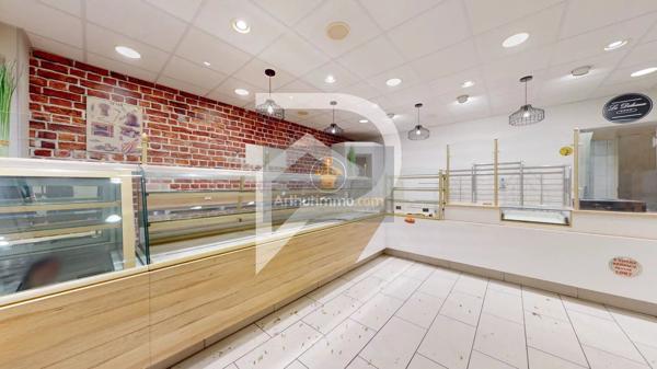 Vente                                                      Immeuble
                        
                     10 pièces                      662 m2                     à Les Mureaux