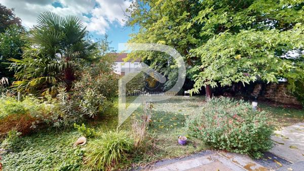 Vente                                                      Immeuble
                        
                     10 pièces                      662 m2                     à Les Mureaux