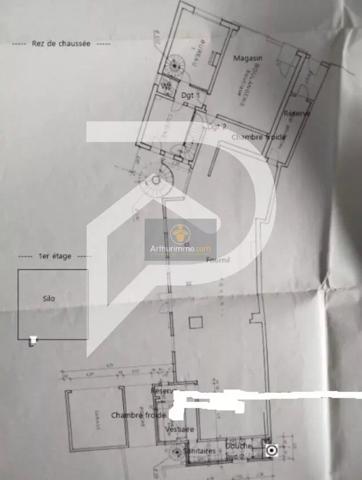 Vente                                                      Immeuble
                        
                     10 pièces                      662 m2                     à Les Mureaux