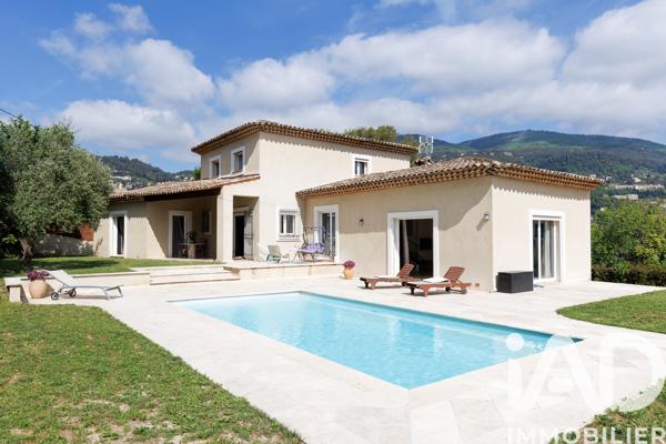 Maison à vendre 5 pièces 254 m² Grasse