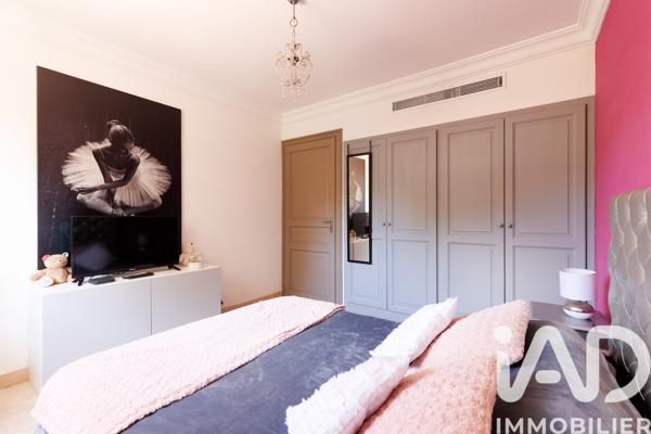 Maison à vendre 5 pièces 254 m² Grasse