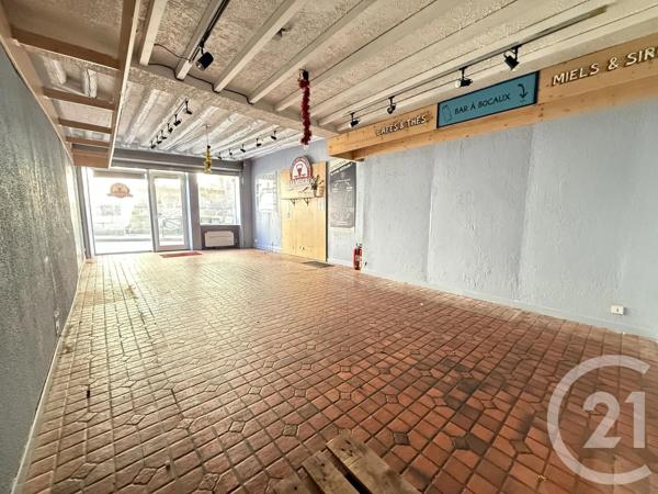 à vendre  58,44 m 2   MELUN  - 77