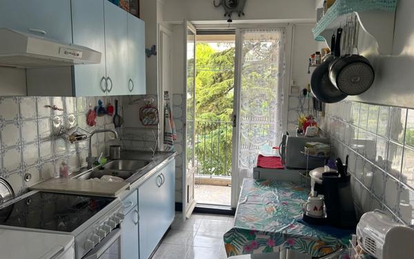 Appartement à vendre    3 pièces • 72,70 m2 Nice