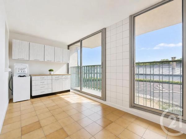 Appartement T3 à vendre  3 pièces - 65,87 m 2   CHARTRES  - 28