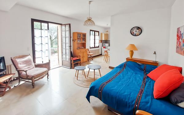 Maison à vendre    9 pièces •  Manosque