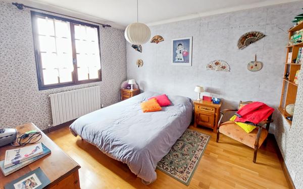 Maison à vendre    9 pièces •  Manosque