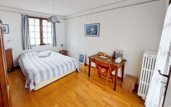 Maison à vendre    9 pièces •  Manosque