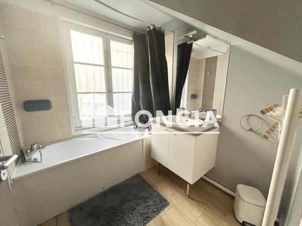 Location Appartement meublé 3 pièces 78.83 m² - 161 RUE STE CATHERINE Bordeaux 33000