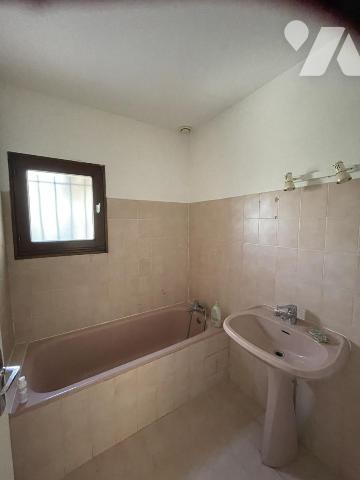 Maison de plain pied VALREAS