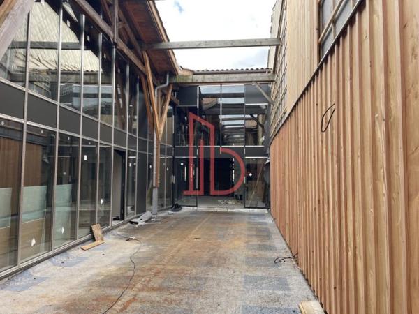 Bureau de 1500 m² à louer à Bordeaux Saint-Michel - Victoire