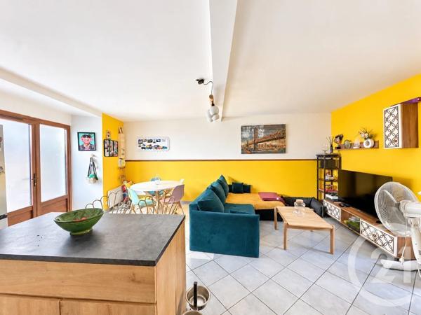 Appartement F2 à vendre  2 pièces - 65,89 m 2   ETAMPES  - 91