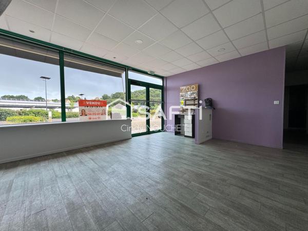 A vendre local commercial de plain pied à Mareil-en-Champagne