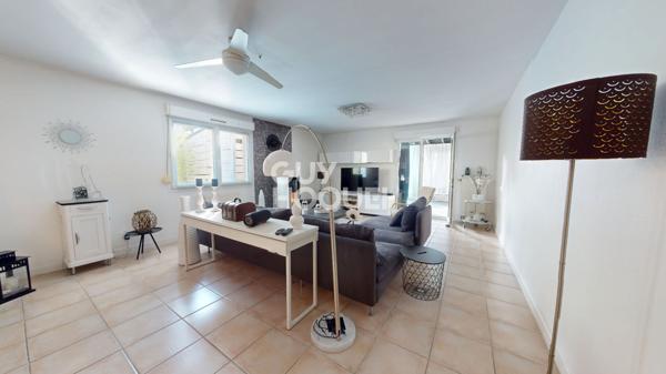 Maison plain pied 6 pièce(s) 148 m2 à Creutzwald