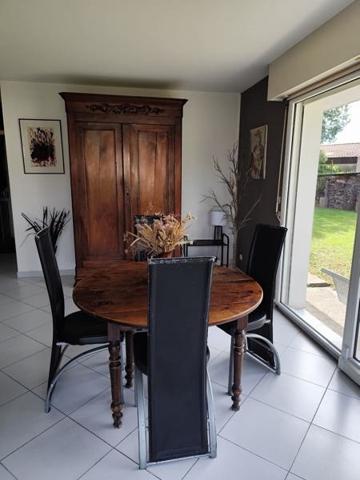 Maison à vendre |  Saint-Pierre-du-Mont |  4 pièces | 83 m²