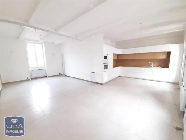 Appartement à louer 4 pièces 96.69m² Nîmes (30000)